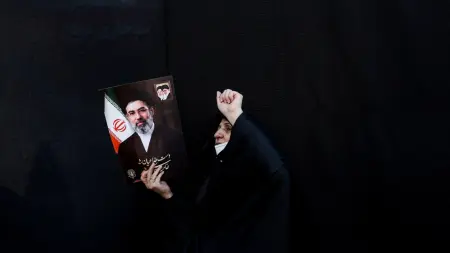 تقرير لافت.. ما حقيقة إصابة مجتبى خامنئي؟