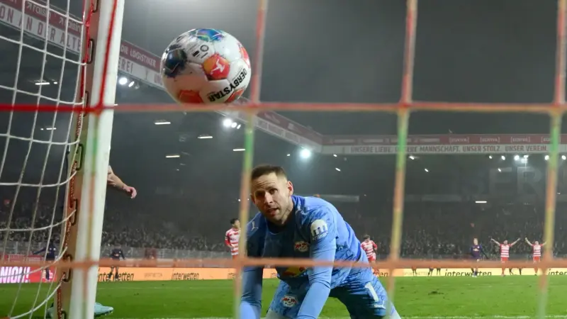 لايبزيغ يتراجع في سباق المنافسة على لقب الدوري الألمانيا