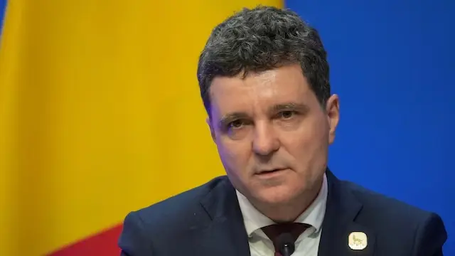 بعد 3 محاولات فاشلة.. رئيس رومانيا يرشح رئيسا جديدا للوزراء