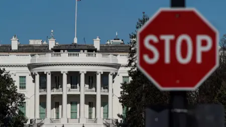 related_news_inside_blogsواشنطن تنهي الإغلاق الجزئي.. وتأجيل حسم ملف الهجرة