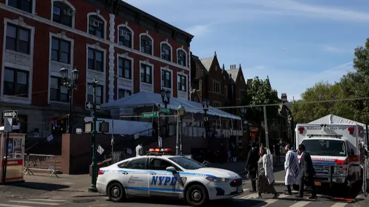 فيديو - سيارة تقتحم كنيسا في نيويورك.. والشرطة تحقق