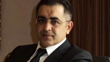 related_news_inside_blogsمسيرة طبعت ذاكرة المشاهد المغربي.. من هو شهاب زريوح؟