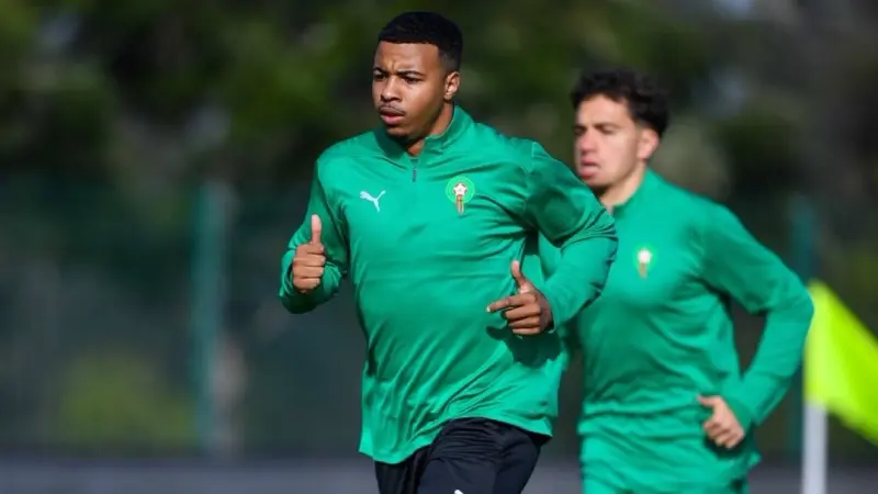 قبل مواجهة تنزانيا.. الركراكي يستعيد خدمات حمزة إيغامان