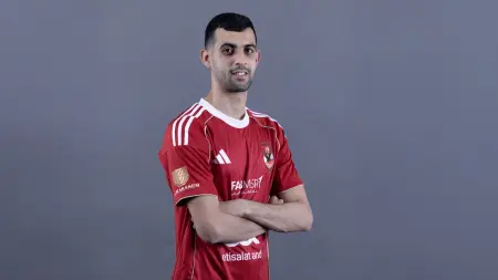 related_news_inside_blogsفي أول لقاء.. بلعمري يوجّه رسائل تحفيزية إلى جماهير الأهلي المصري