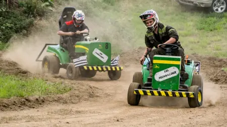 related_news_inside_blogsبديل مثير لفورمولا 1.. انطلاق موسم سباقات جزازات العشب بإنجلترا