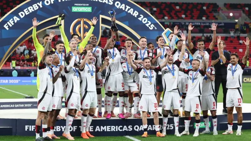 المشهد سبورتس: فلامنغو يضرب موعدا ضد بيراميدز.. وأزمة في ملف تجديد بنزيما