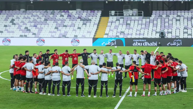 القنوات الناقلة لمباراة الأهلي ضد سيراميكا كليوباترا اليوم في نصف نهائي كأس السوبر المصري مع الموعد