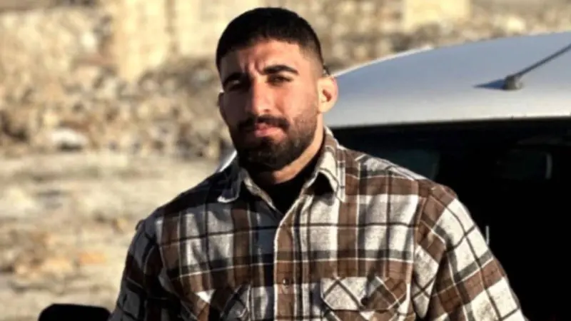 أحرق صورة خامنئي.. وفاة شاب إيراني تثير جدلا واسعا