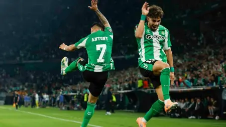 related_news_inside_blogsبعد تألقه اللافت.. الزلزولي يشعل الميركاتو الصيفي بصراع بين برشلونة وليفربول