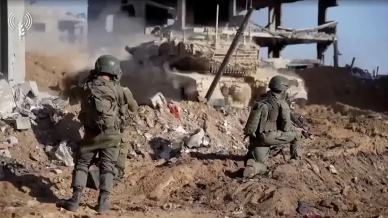 الجيش الإسرائيلي يدفع بتعزيزات عسكرية في جباليا تمهيدا للسيطرة على القطاع