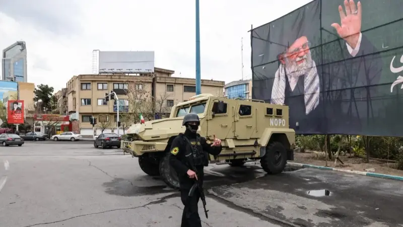 بعد خامنئي.. صراع مراكز القوة يرسم مستقبل إيران