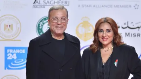 بعد عام من الانفصال.. حقيقة عودة شريف منير ولورا عماد