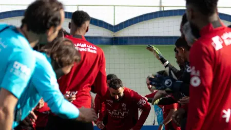 related_news_inside_blogsتشكيلة الهلال اليوم أمام الأخدود.. هل يشارك بنزيما؟