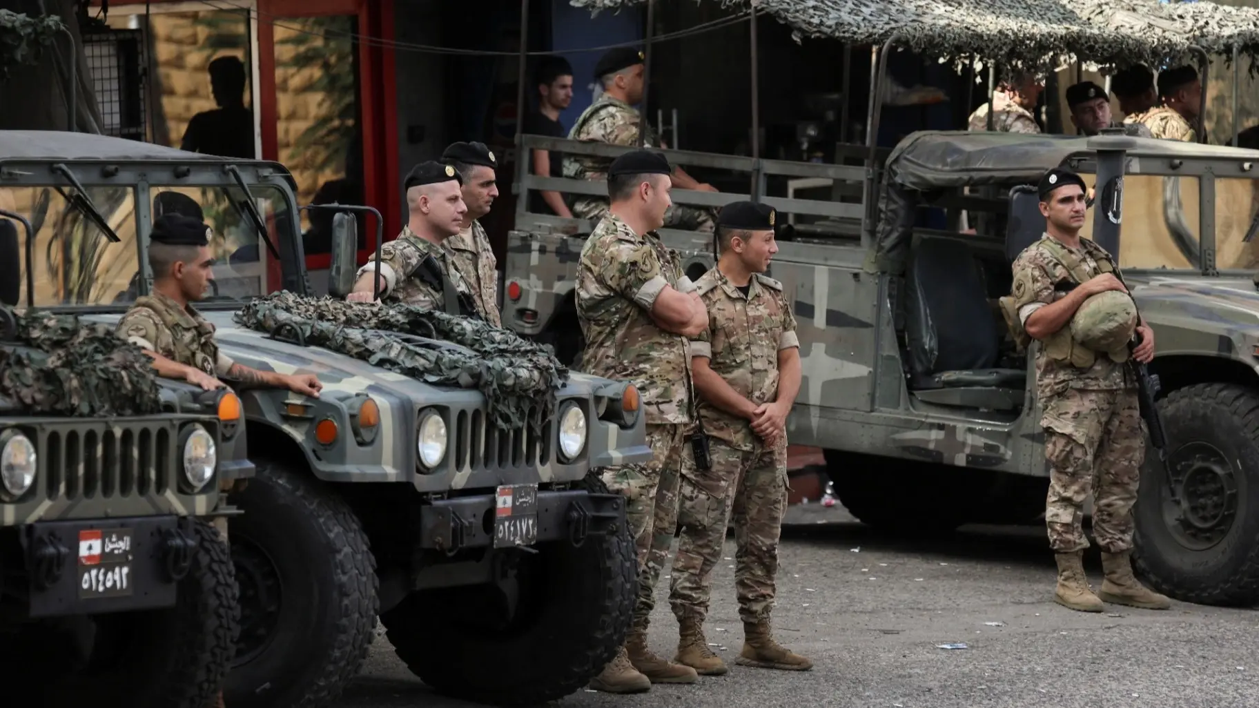 الجيش اللبناني يعلن عن تدريبات مشتركة مع الجيش البريطاني بدءا من الثلاثاء (رويترز) الجيش اللبناني يعلن عن تدريبات مشتركة مع الجيش البريطاني بدءا من الثلاثاء (رويترز)