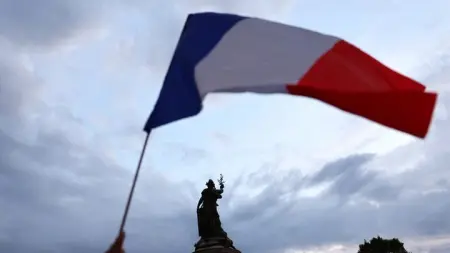 related_news_inside_blogsفرنسا تدعم الشركات الصغيرة بقروض طارئة بعد قفزة أسعار الوقود