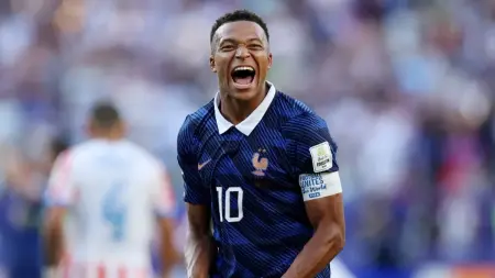 related_news_inside_blogsكأس العالم 2026 - فيديو: لفظ خارج من مبابي يثير الجدل بعد معركة فرنسا وباراغواي