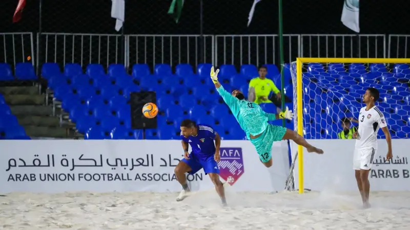 قوانين كرة القدم الشاطئية.. كيف تختلف عن قوانين كرة القدم؟