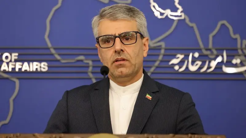إيران تحذّر بلغاريا من تسهيل العمليات العسكرية الأميركية