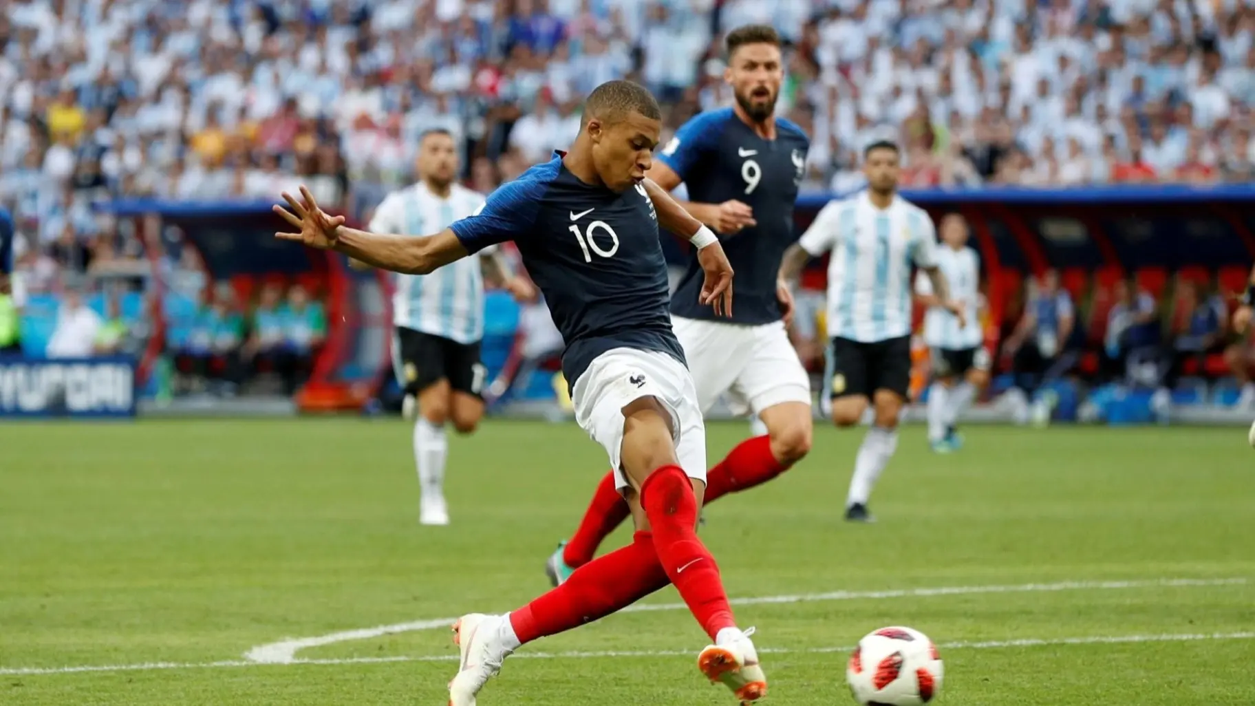 فرنسا وإنجلترا ودعتا البطولة بخيبتي أمل أمام إسبانيا والأرجنتين (إكس) فرنسا وإنجلترا ودعتا البطولة بخيبتي أمل أمام إسبانيا والأرجنتين (إكس)