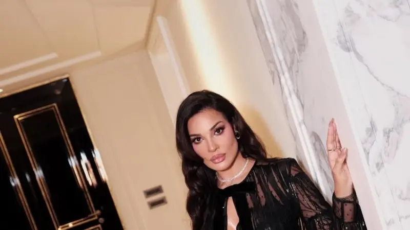 نادين نجيم تسخر من صداقات الوسط الفني.. ما علاقة شريهان وإسعاد يونس؟