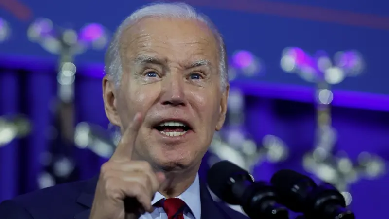 اتهامات لبايدن بالتستر على مصير الغواصة تيتان