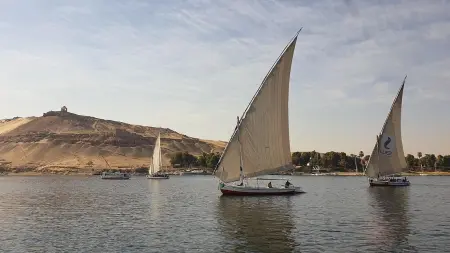 هل تنحسر الموجة الحارة اليوم الإثنين في مصر؟ خبراء يوضحون