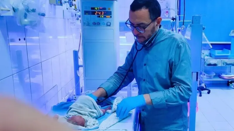 هل يعيش؟ صور الطفل الشمعي تتصدر الترند في مصر