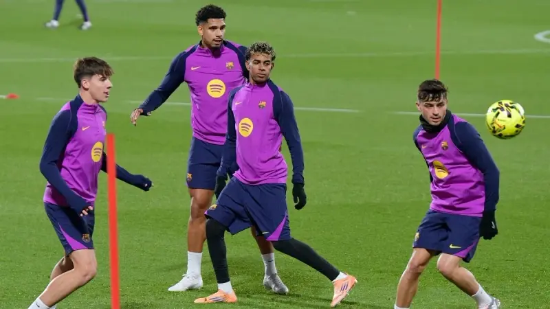 برشلونة يتلقى أنباء سارة لتدعيم خط دفاعه