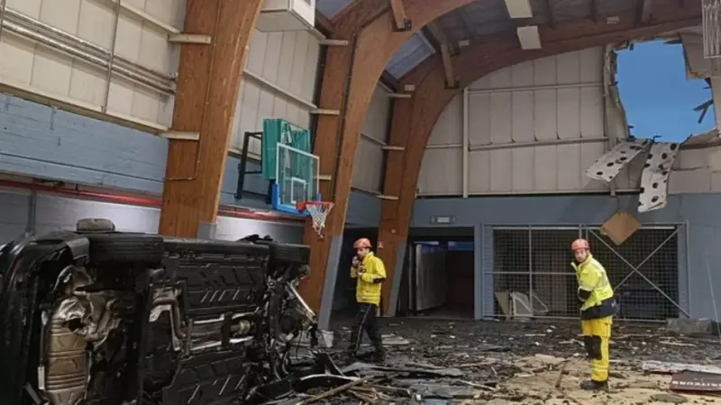 الدولي المغربي "سفيان كين" يدخل العناية المركزة.. ما التفاصيل؟