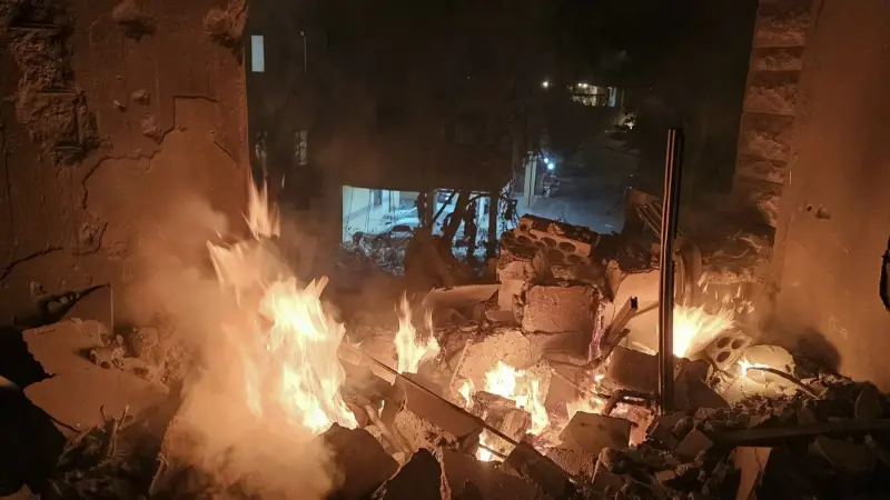 المشهد باختصار: لبنان يحظر "حزب الله".. وسقوط مقاتلات أميركية