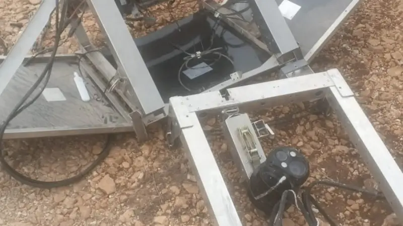 صور - الجيش اللبناني يفكك كاميرا تجسس إسرائيلية في الجنوب