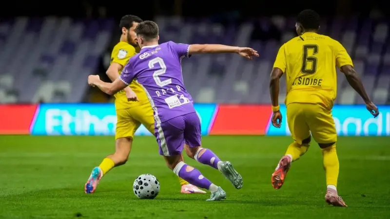 الدوري الإماراتي - ديربي مرتقب بين الوصل وشباب الأهلي لفض شراكة الصدارة