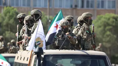 الجيش السوري يتهم "حزب الله" بقصف مواقعه الحدودية