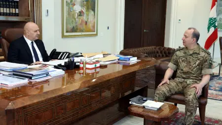 related_news_inside_blogsعون يبحث مع قائد الجيش اللبناني تنفيذ الاتفاق الإطاري