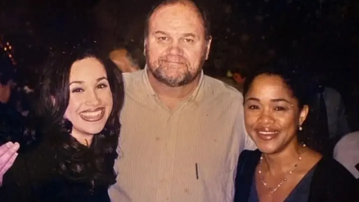 شقيقة ميغان ماركل تهاجمها بقوة والسبب والدها.. ما القصة؟