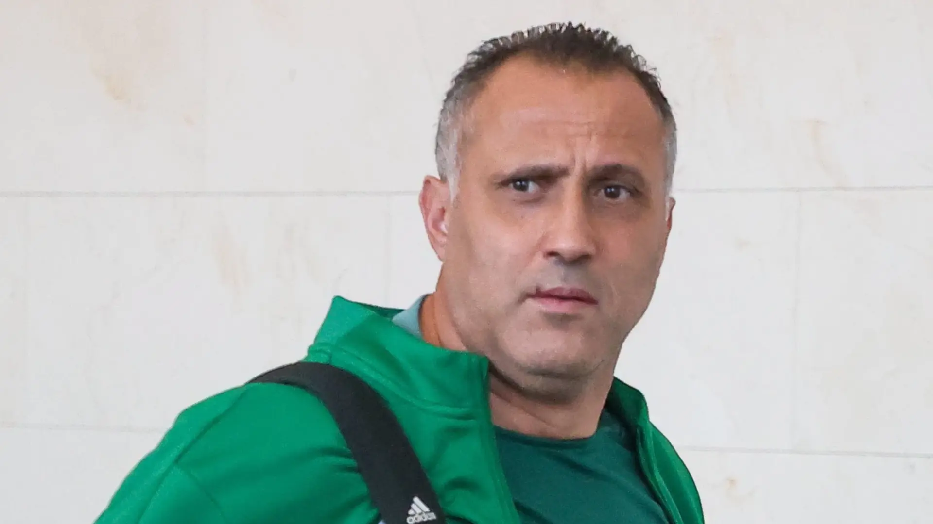 إبراهيم حمداني مرشح بقوة لتدريب منتخب الجزائر (فيسبوك) إبراهيم حمداني مرشح بقوة لتدريب منتخب الجزائر (فيسبوك)