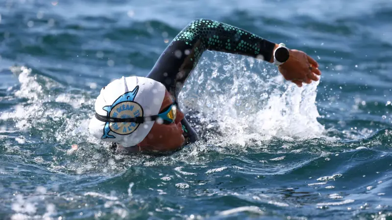 صور - فرنسيان يخططان لسباحة تتابع لمدة 3 أشهر عبر الأطلسي