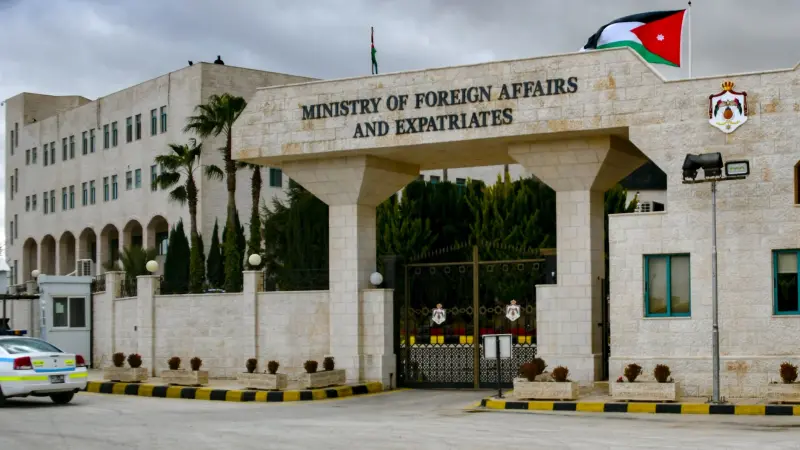 تجنيد أردنيَّين للقتال مع الجيش الروسي.. والخارجية تحذّر