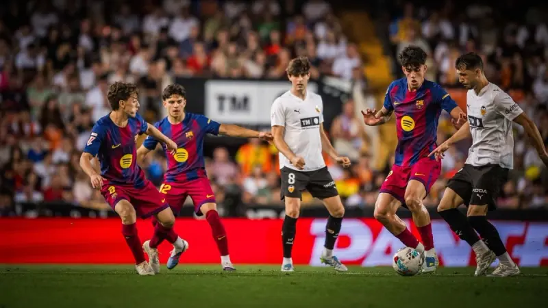 القنوات الناقلة لمباراة برشلونة ضد فالنسيا اليوم في الدوري الإسباني مع الموعد