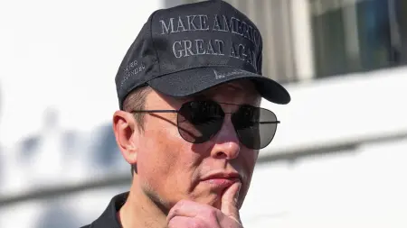 related_news_inside_blogsفوربس: ماسك أغنى رجل في العالم بلا منازع