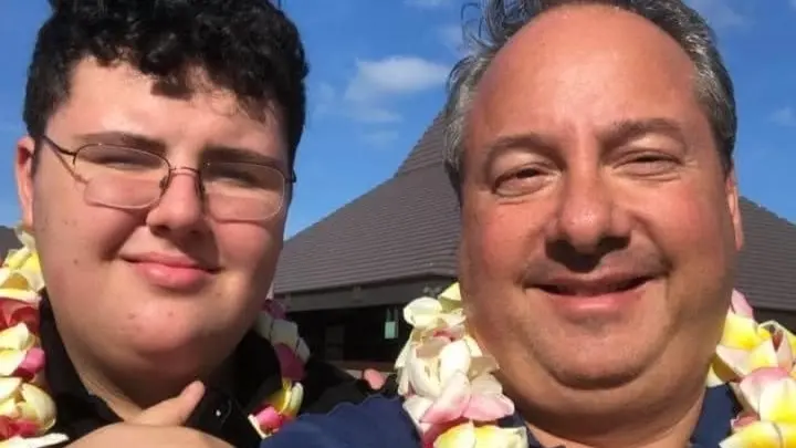 أب وابنه ينسحبان من رحلة الغواصة "تيتان" المنكوبة في اللحظات الأخيرة