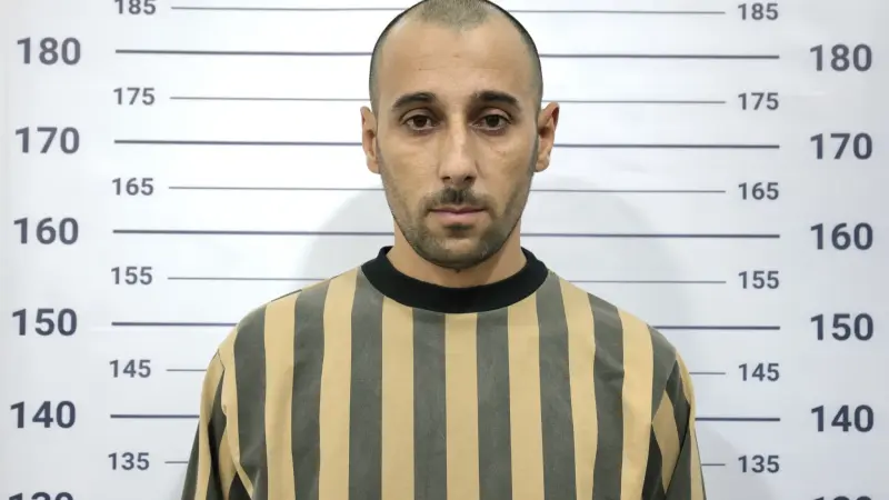 أحد سجّاني صيدنايا.. من هو مرعي الحسين الذي اعتُقل في سوريا؟