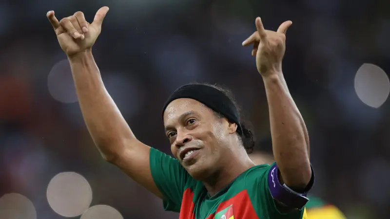 لهذا السبب تراجع رونالدينيو عن تصريحاته المثيرة بشأن منتخب البرازيل