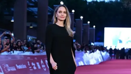 أنجلينا جولي تعود لتجربة السرطان في فيلم "كوتور"