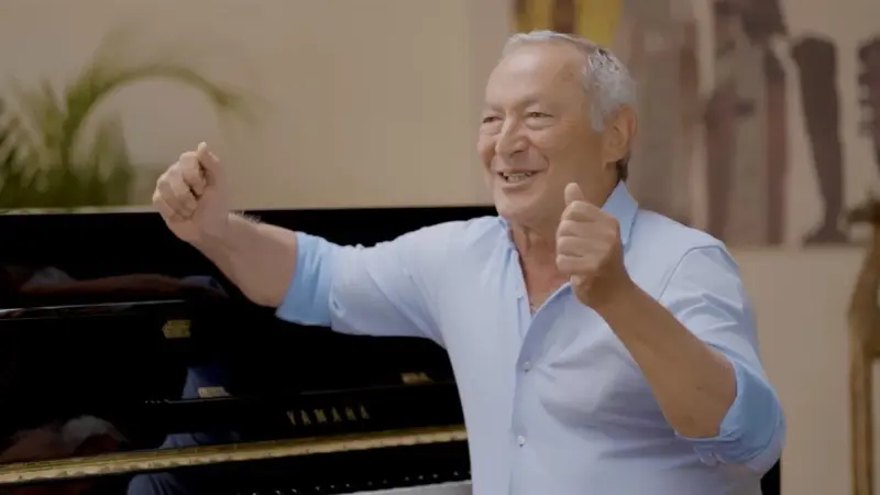 سميح ساويرس يصدم الجميع: الثروة الضخمة سببها الحظ