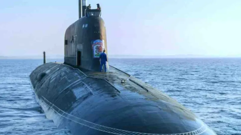 روسيا تزوّد الغواصات النووية الجديدة بصواريخ فرط صوتية