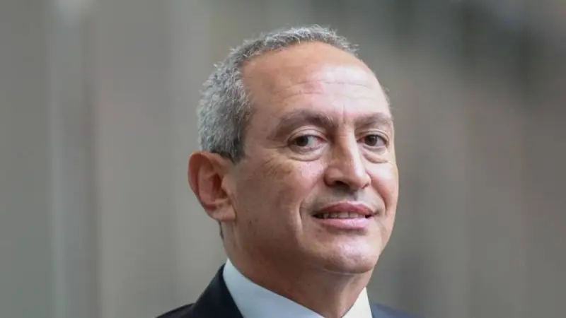 ناصف ساويرس يوضح سبب مغادرة لندن