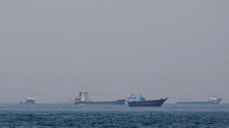 related_news_inside_blogsأزمات اقتصادية متلاحقة.. قوى عالمية تطالب بضرورة فتح مضيق هرمز