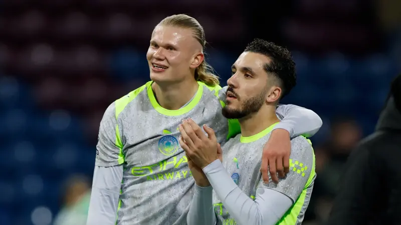 ترتيب الدوري الإنجليزي.. كيف يُحسم السباق بين مانشستر سيتي وأرسنال في حال تعادل النقاط؟