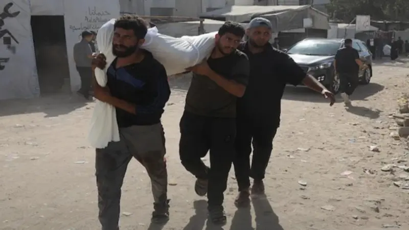 مقتل نادية عياش إثر قصف في وسط قطاع غزة